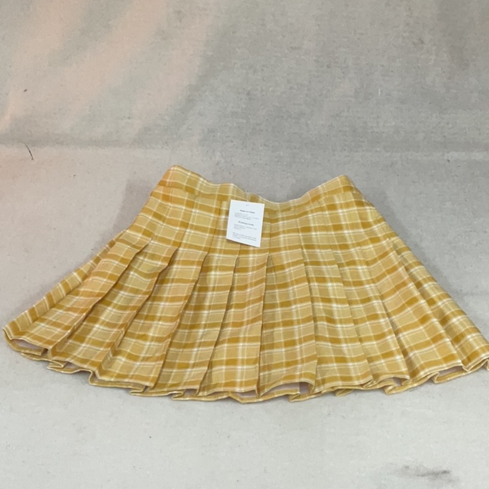 NWT Woman’s Sangtree lined skirt with built in shorts